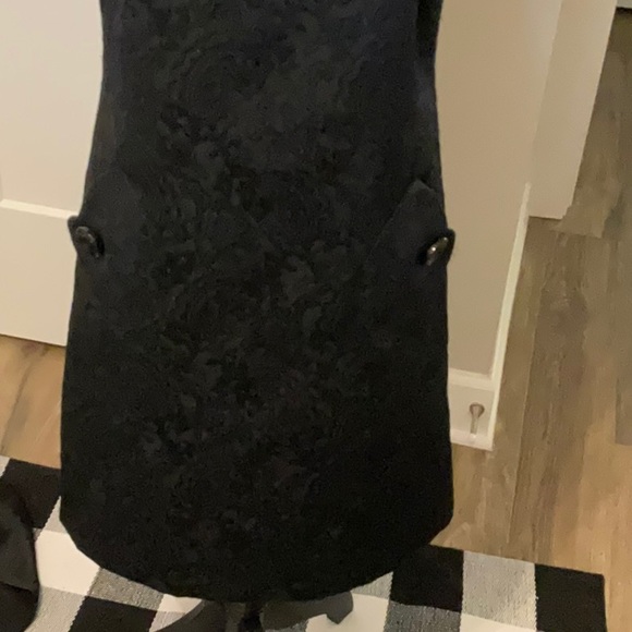 Liz Claiborne black dress so classy Aline tapestry type fabric - Picture 2 of 10